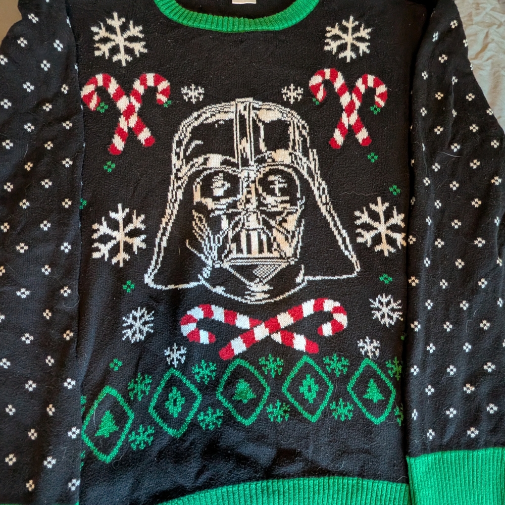 Star Wars Black and Green Crewneck Sweater